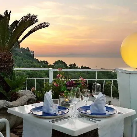 Готель Rivage 3*