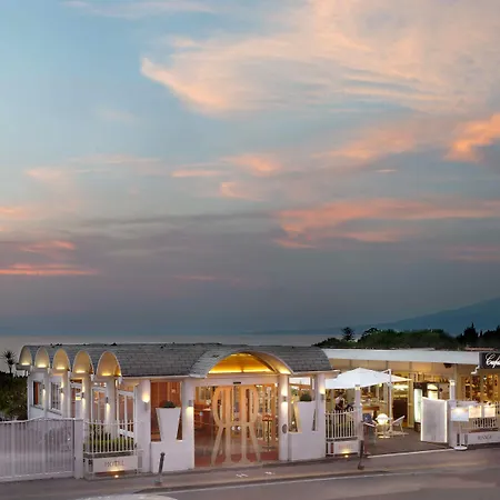 リヴァージュ ホテル 3*